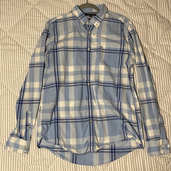 Tommy Hilfiger dress shirt - Picture 1 of 3